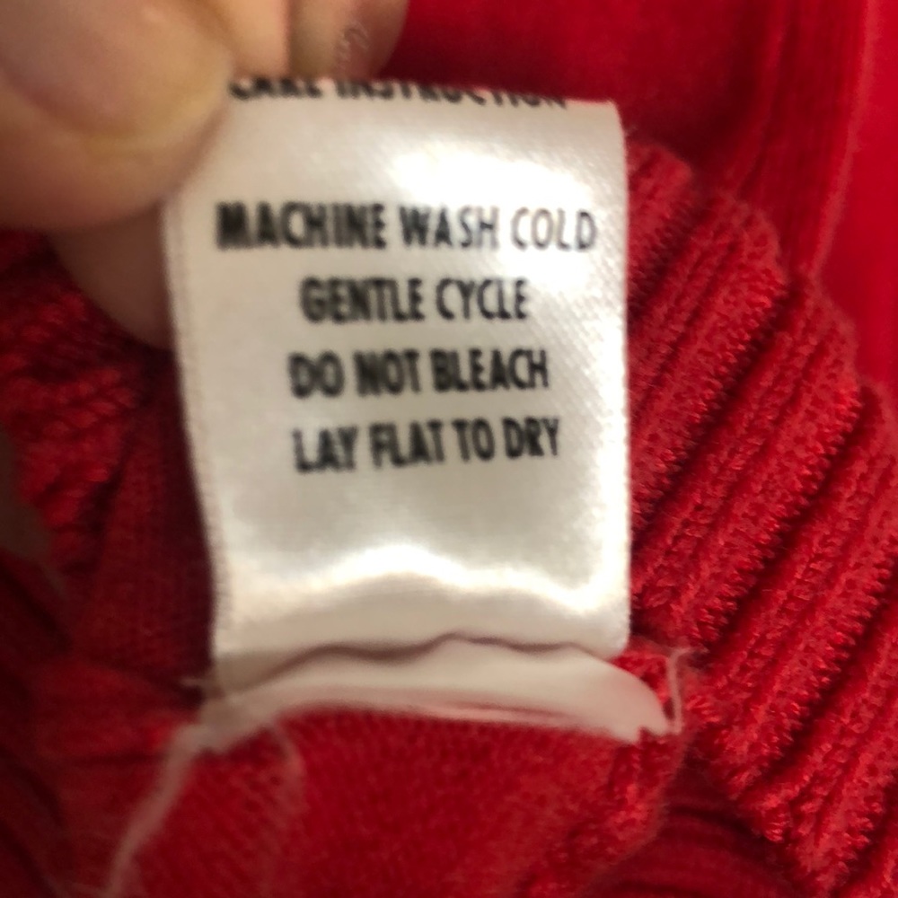 Little Red Sweater - Picture 7 of 7